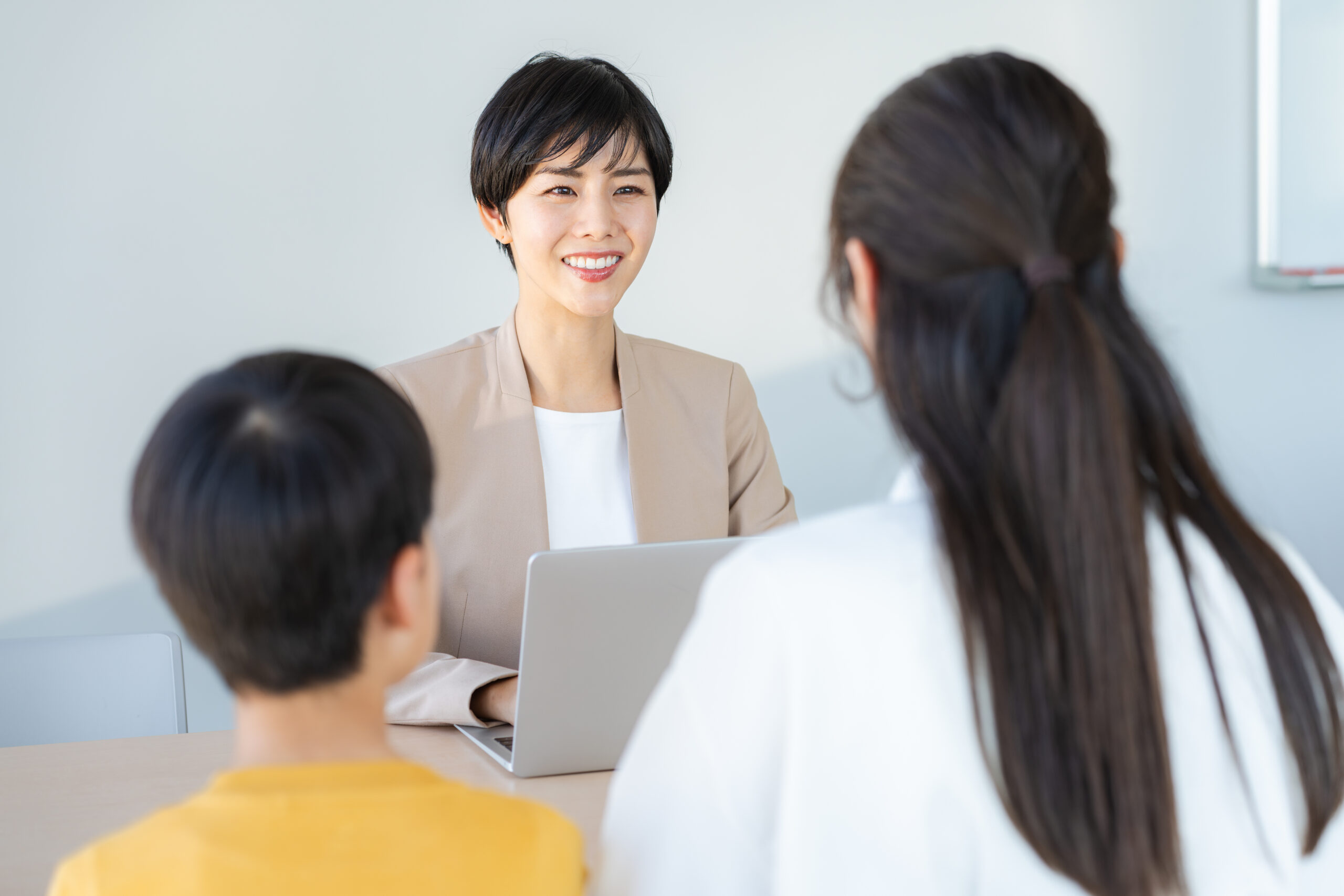 先生と向かい合って授業